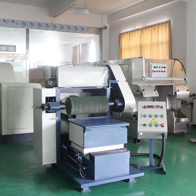 Macchina di lucidatura automatica di lamiere piatte in acciaio inossidabile su misura per specchiatura di superficie metallica / lucidatura e finitura della linea dei capelli 12