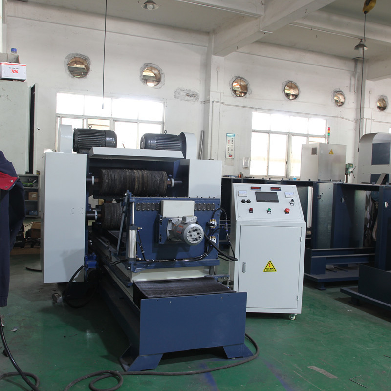 Macchina di lucidatura automatica di tubi 32 mm 12,2 kW 2000 mm per alta produttività