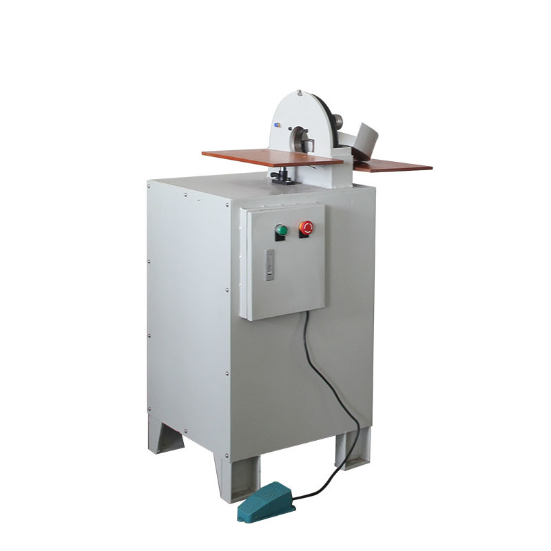Lucidatrice per tubi tondi con motore principale da 2,2 kW e velocità lineare della cinghia abrasiva di 17 m/s