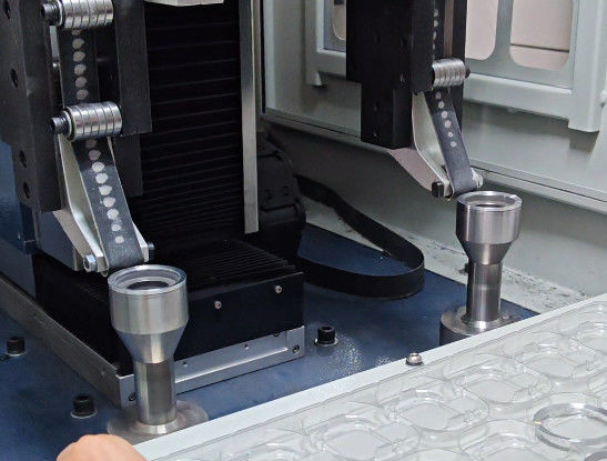 Prodotti di copertura rotonda lucidati direttamente in fabbrica 2 Stazione di macinazione CNC attrezzature di spazzolamento Superfici di prodotti rotondi regolari